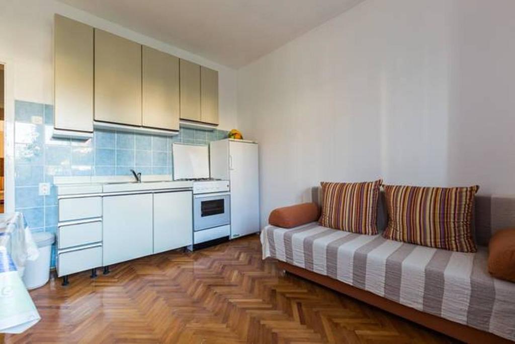 Apartments A & G Petrovic 피로바츠 외부 사진