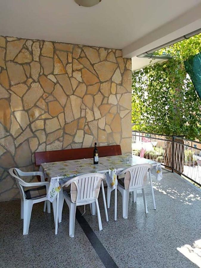 Apartments A & G Petrovic 피로바츠 외부 사진